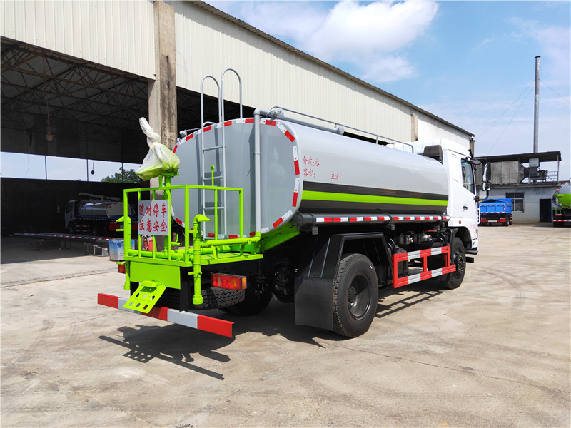 東風(fēng)10方12方灑水車(chē)