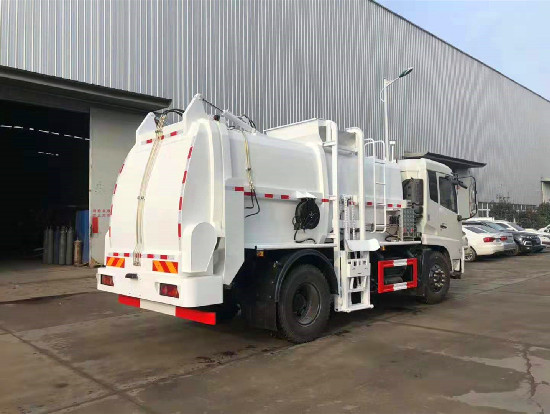 天錦12方餐廚垃圾車(方罐)