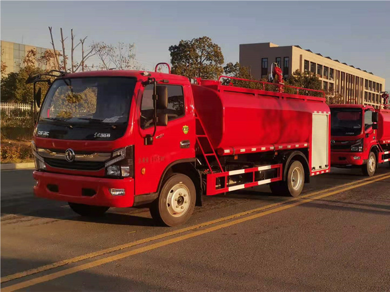 7噸大多利卡消防灑水車